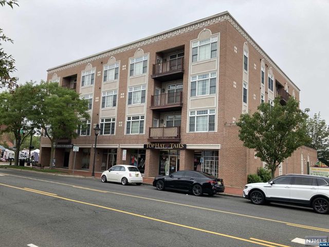 1866 Springfield Avenue, Maplewood, NJ 07040