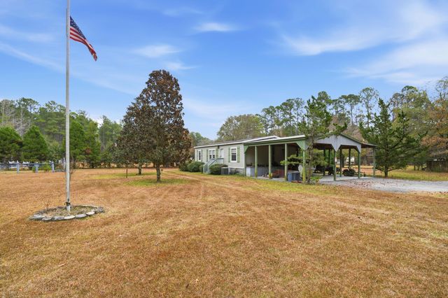 388 Rebel Lane, Cottageville, SC 29435