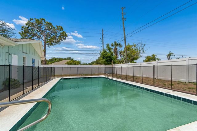 13691 SERENA DRIVE, Largo, FL 33774