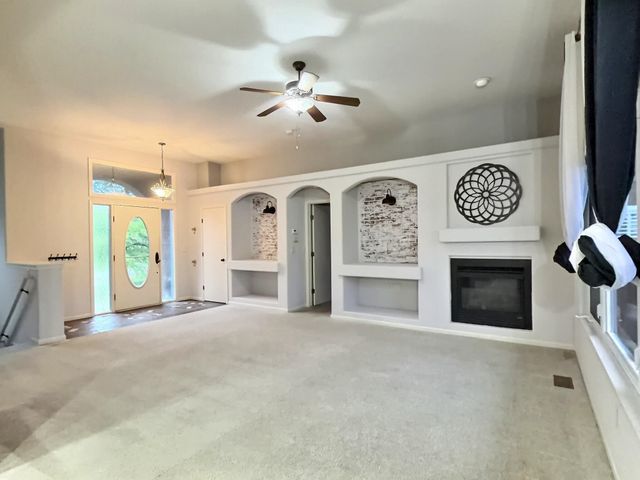 4602 N Spyglass, Wichita, KS 67226