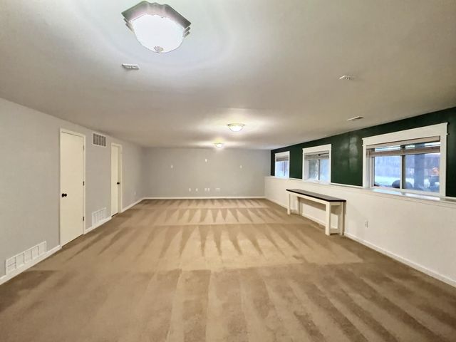 4602 N Spyglass, Wichita, KS 67226