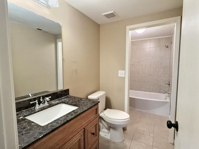 4602 N Spyglass, Wichita, KS 67226