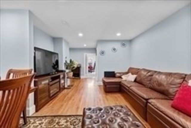 115 Ames St, Brockton, MA 02302