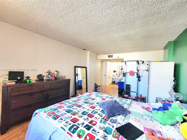 210 174th St 714, Sunny Isles Beach, FL 33160