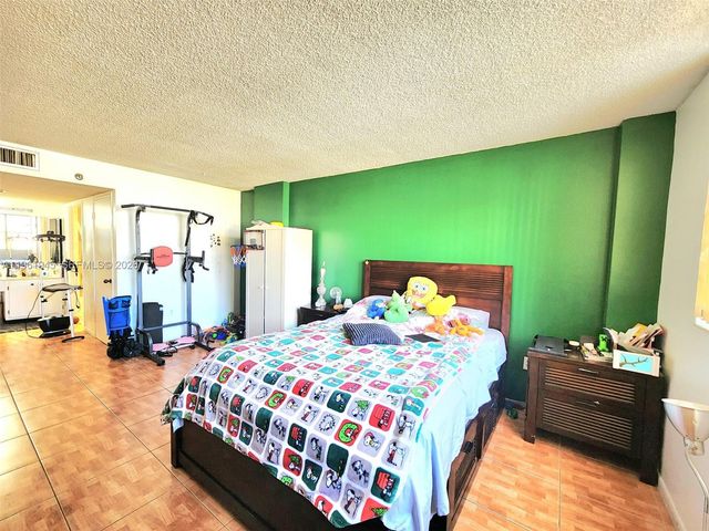 210 174th St 714, Sunny Isles Beach, FL 33160