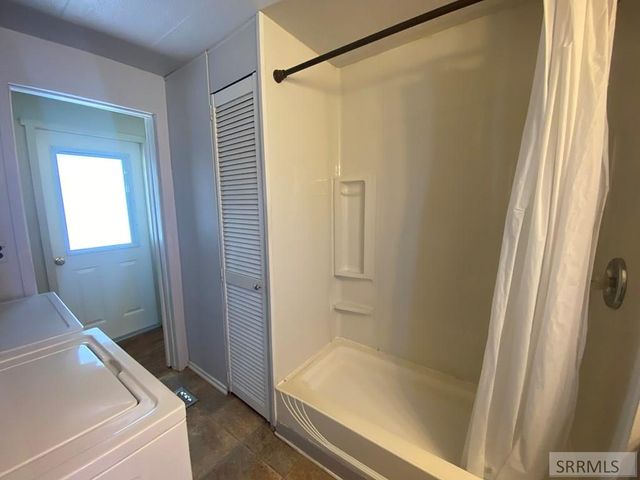 120 E Valley Avenue, Challis, ID 83226