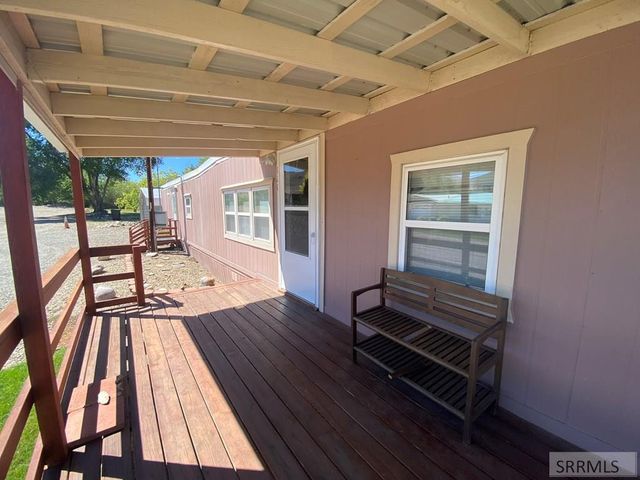 120 E Valley Avenue, Challis, ID 83226