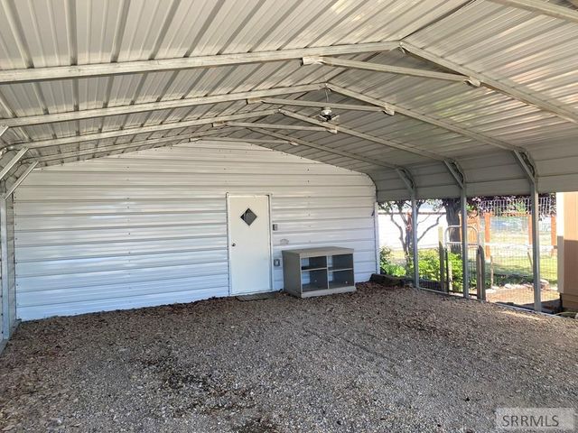 120 E Valley Avenue, Challis, ID 83226