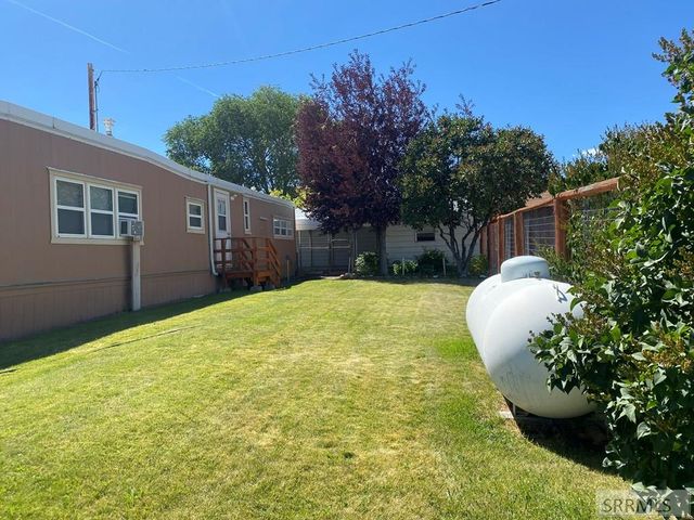 120 E Valley Avenue, Challis, ID 83226