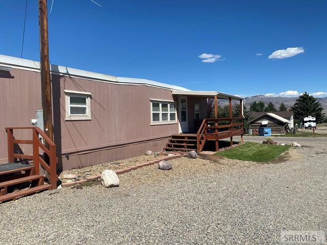 120 E Valley Avenue, Challis, ID 83226