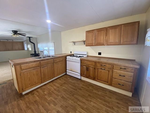 120 E Valley Avenue, Challis, ID 83226