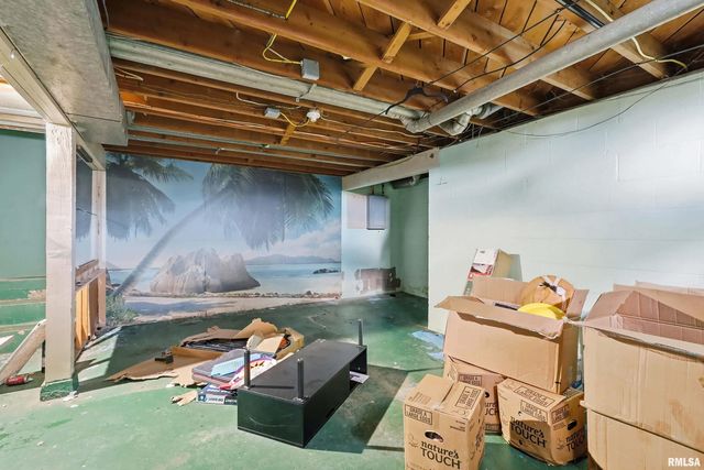 1628 25TH Avenue, Rock Island, IL 61201