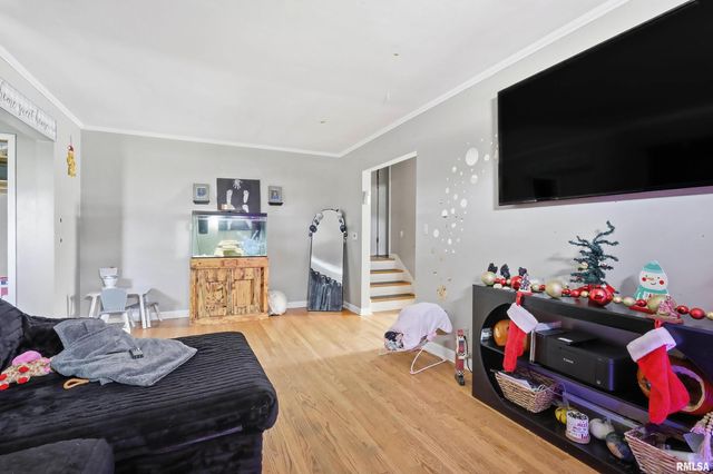 1628 25TH Avenue, Rock Island, IL 61201