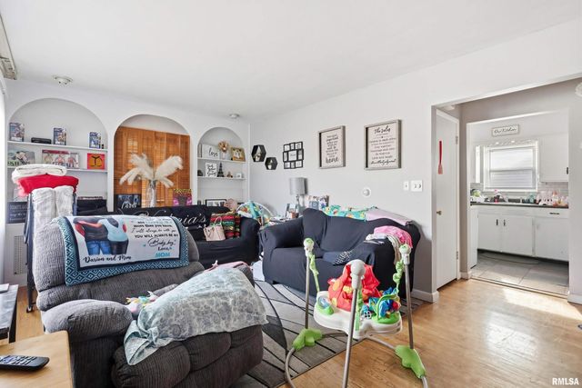 1628 25TH Avenue, Rock Island, IL 61201