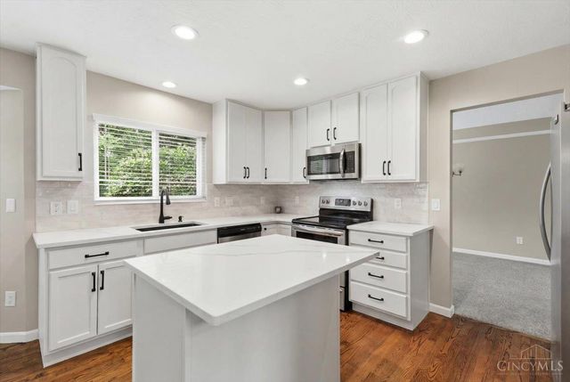 6527 Thistle Grove, Hamilton Twp, OH 45152