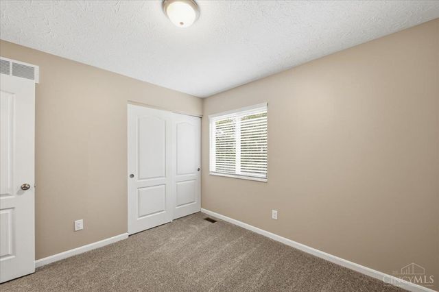 6527 Thistle Grove, Hamilton Twp, OH 45152