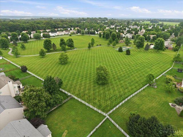 6527 Thistle Grove, Hamilton Twp, OH 45152