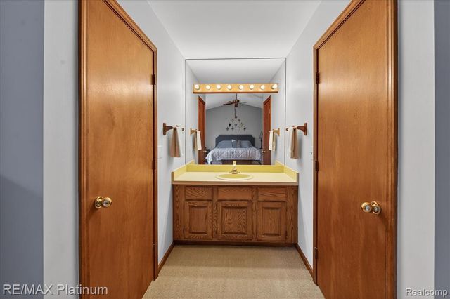 10696 Parker Court, South Lyon, MI 48178