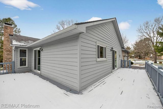 10696 Parker Court, South Lyon, MI 48178