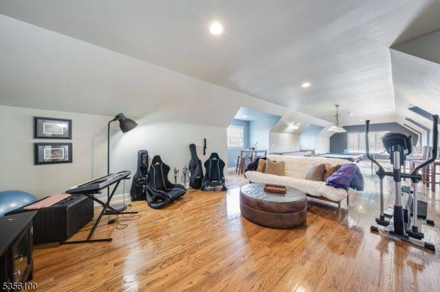 5 Kincaid Ln, Chatham Twp., NJ 07928