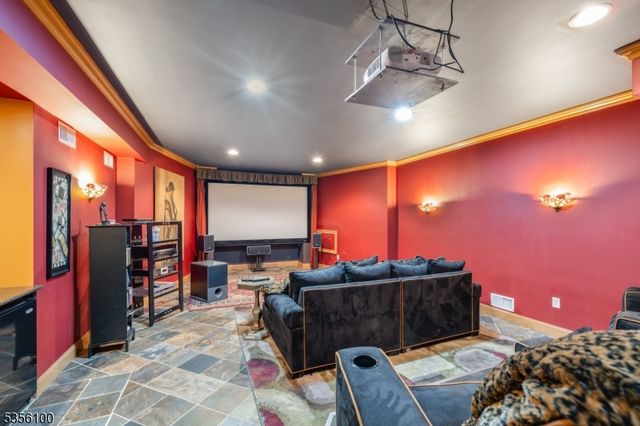 5 Kincaid Ln, Chatham Twp., NJ 07928