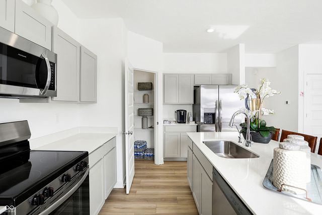 2320 Dillon Drive, Greenfield, IN 46140