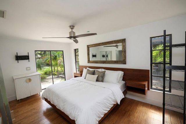 5281 LORDS AVENUE, Sarasota, FL 34231