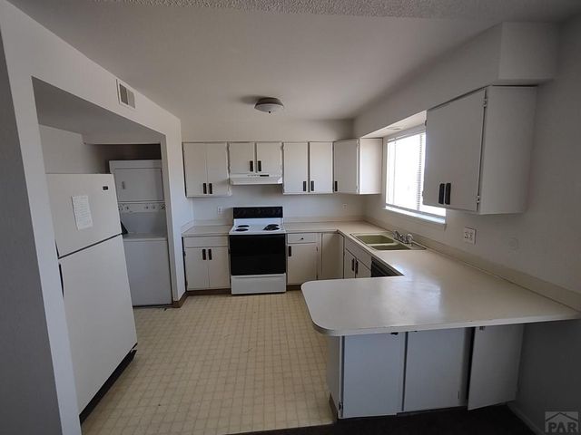 167 Bonnymede, Pueblo, CO 81001