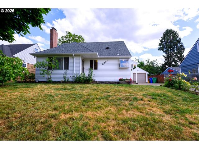 8912 Se CLAY St, Portland, OR 97216