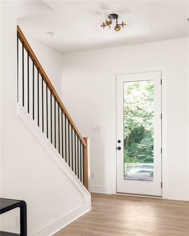 889 Dale Drive SE, Atlanta, GA 30315