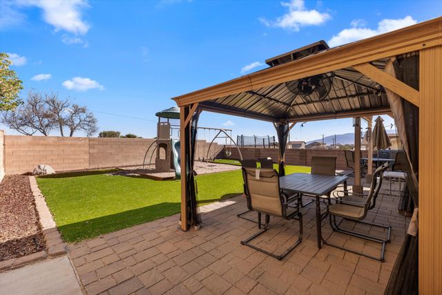 7723 Snowy Egret Court NW, Albuquerque, NM 87114