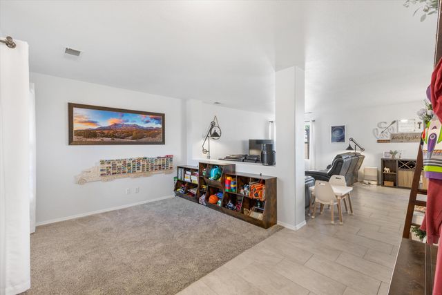 7723 Snowy Egret Court NW, Albuquerque, NM 87114