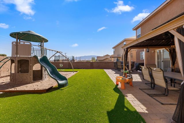 7723 Snowy Egret Court NW, Albuquerque, NM 87114
