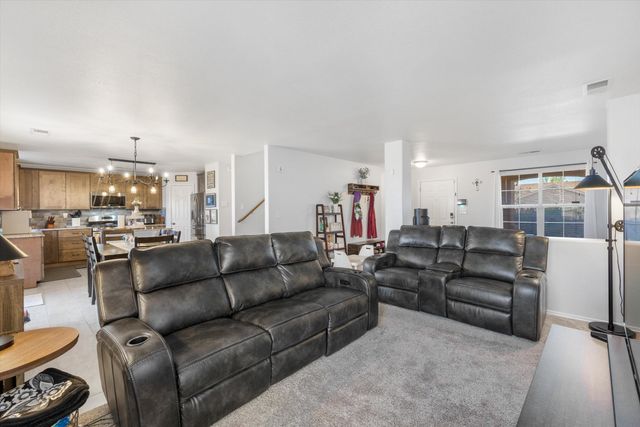 7723 Snowy Egret Court NW, Albuquerque, NM 87114