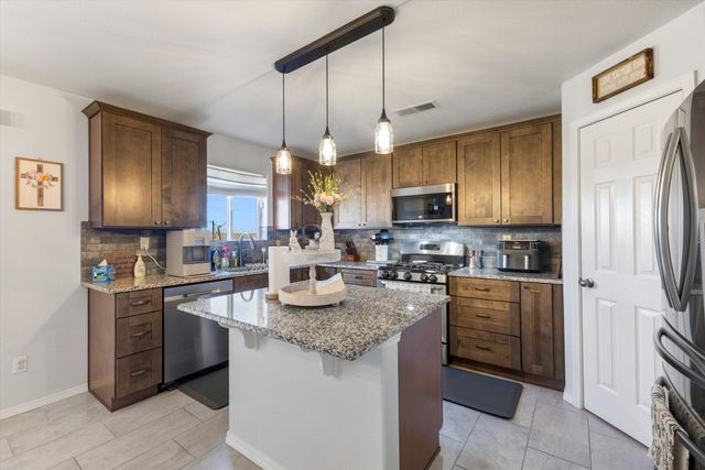 7723 Snowy Egret Court NW, Albuquerque, NM 87114