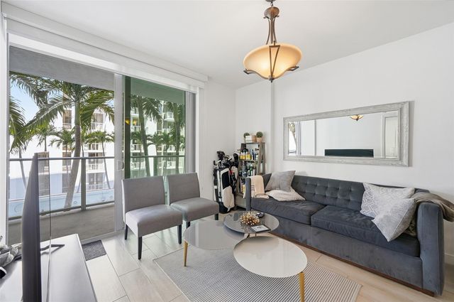 1600 SW 1st Avenue 510, Miami, FL 33129