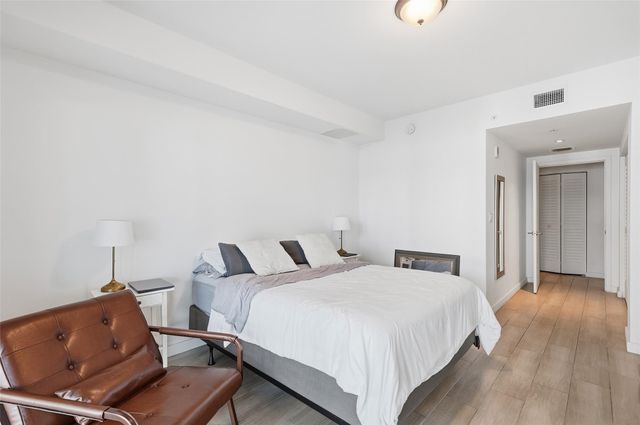 1600 SW 1st Avenue 510, Miami, FL 33129