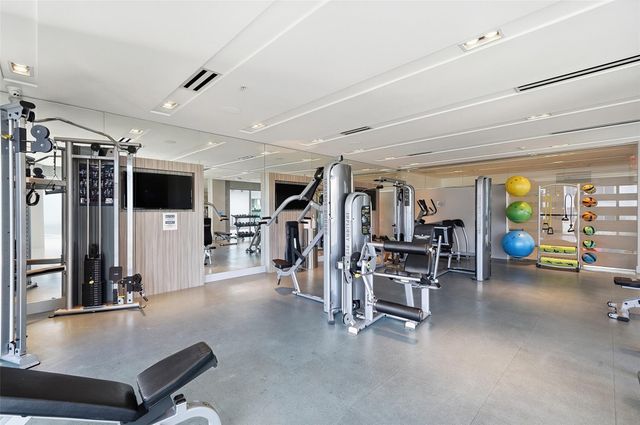 1600 SW 1st Avenue 510, Miami, FL 33129