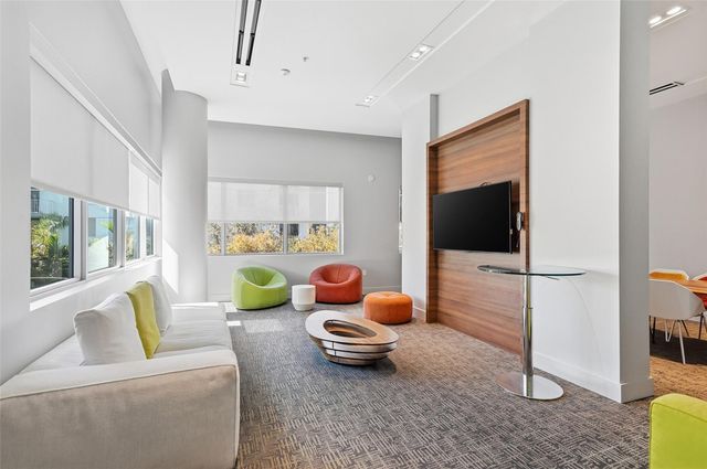 1600 SW 1st Avenue 510, Miami, FL 33129