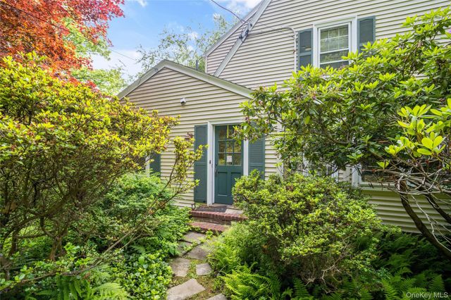 518 Pleasantville Road, Briarcliff Manor, NY 10510