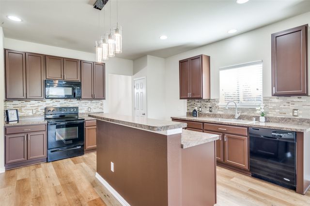 1516 Abby Creek Drive, Little Elm, TX 75068