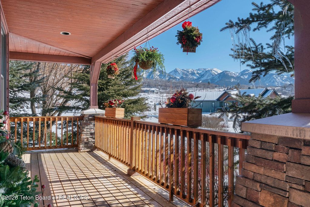 176 RIVER TRAIL DR Drive, Alpine, WY 83128 photo 8