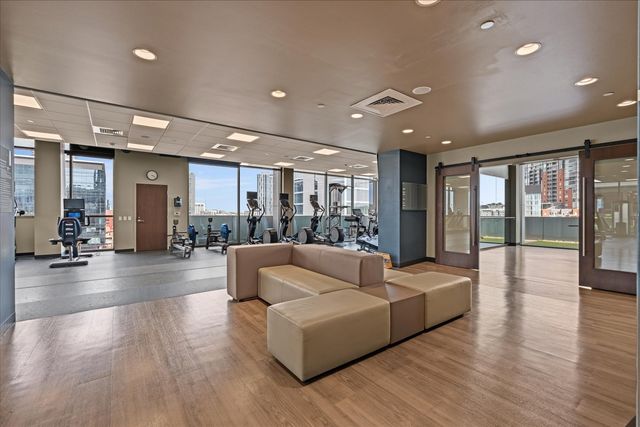 1212 Laurel St Apt 906, Nashville, TN 37203