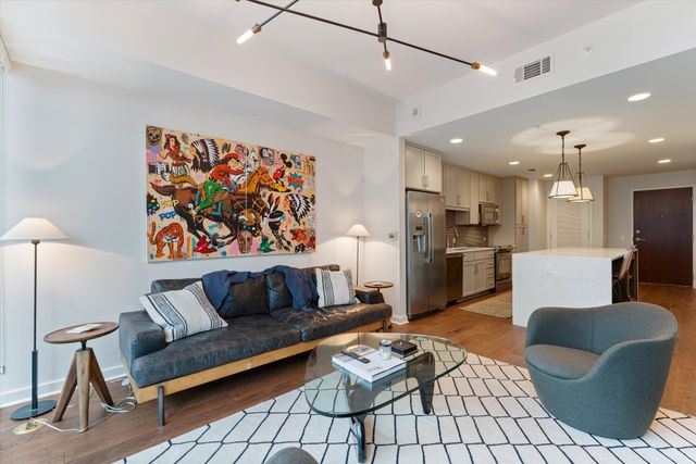 1212 Laurel St Apt 906, Nashville, TN 37203