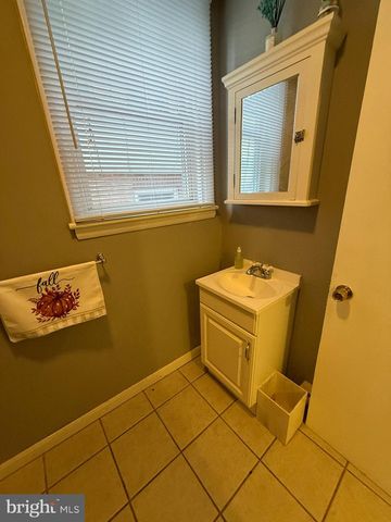 226 WALNUT ST, Lemoyne, PA 17043