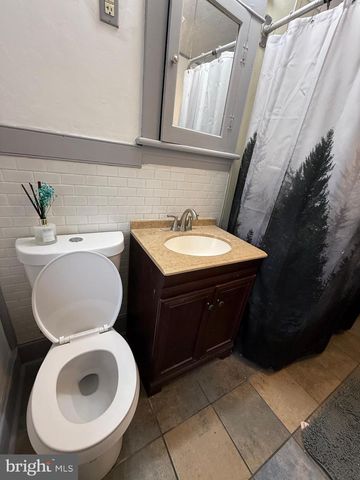 226 WALNUT ST, Lemoyne, PA 17043