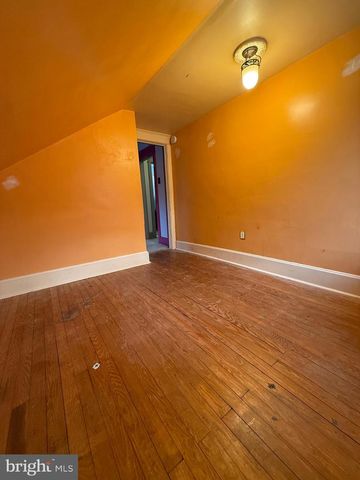 226 WALNUT ST, Lemoyne, PA 17043