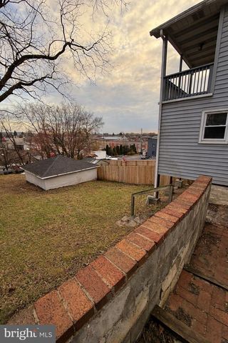 226 WALNUT ST, Lemoyne, PA 17043