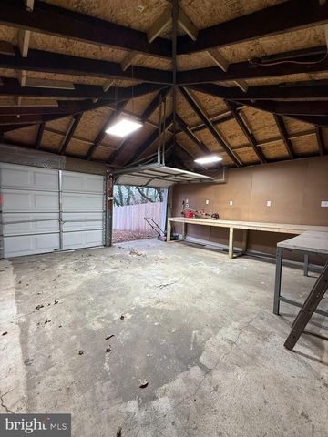 226 WALNUT ST, Lemoyne, PA 17043
