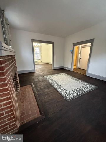 226 WALNUT ST, Lemoyne, PA 17043